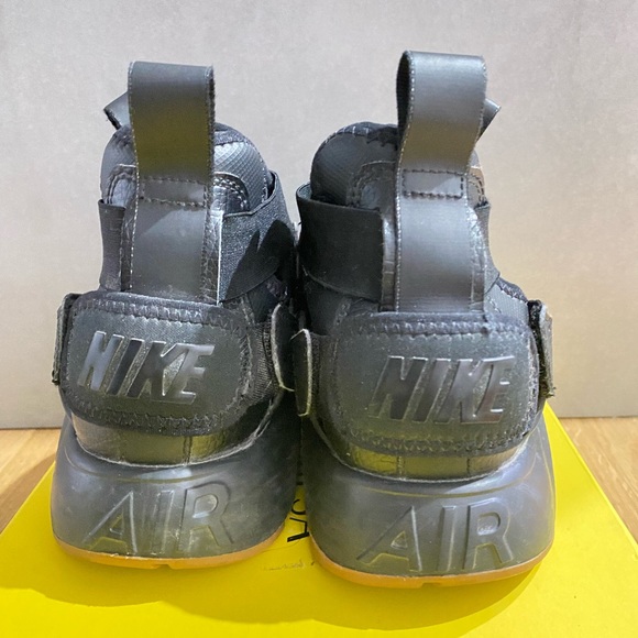 Nike ➰ ladies black huaraches city strap s6 - Picture 7 of 14